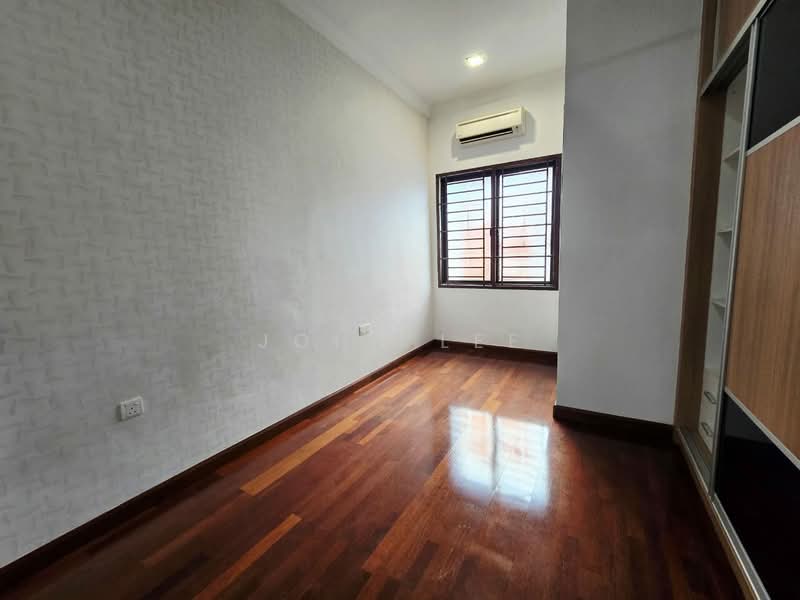 Rumah Teres untuk Dijual di Bandar Kinrara Seksyen 1 (Bandar Kinrara) - John Lee - Bedroom - PropertyGuru.com.my