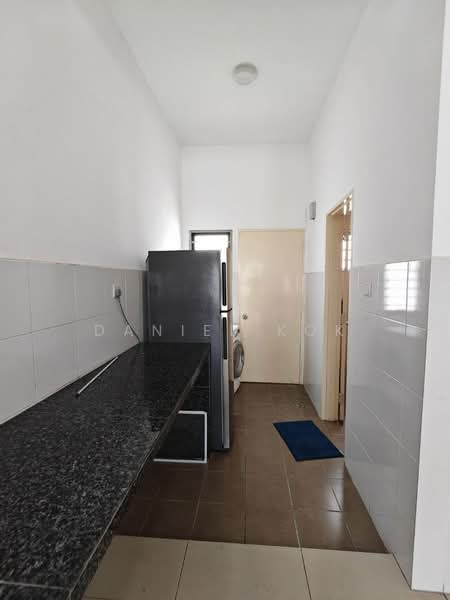 3-storey Terraced House for Sale in Setia Utama (Setia Alam) - Daniel Kok - Kitchen - PropertyGuru.com.my