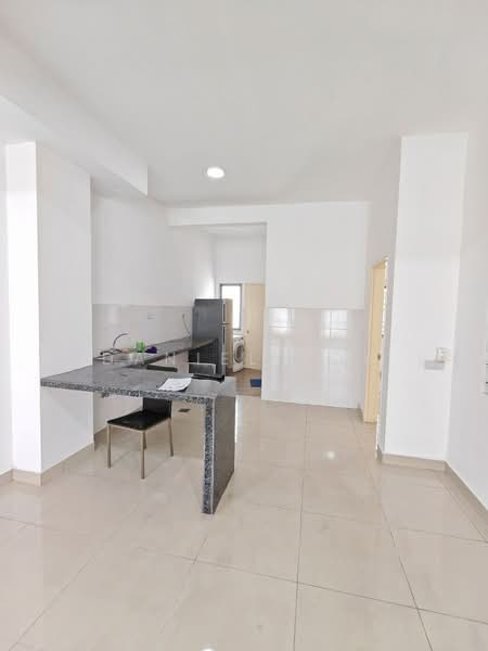 3-storey Terraced House for Sale in Setia Utama (Setia Alam) - Daniel Kok - Kitchen - PropertyGuru.com.my