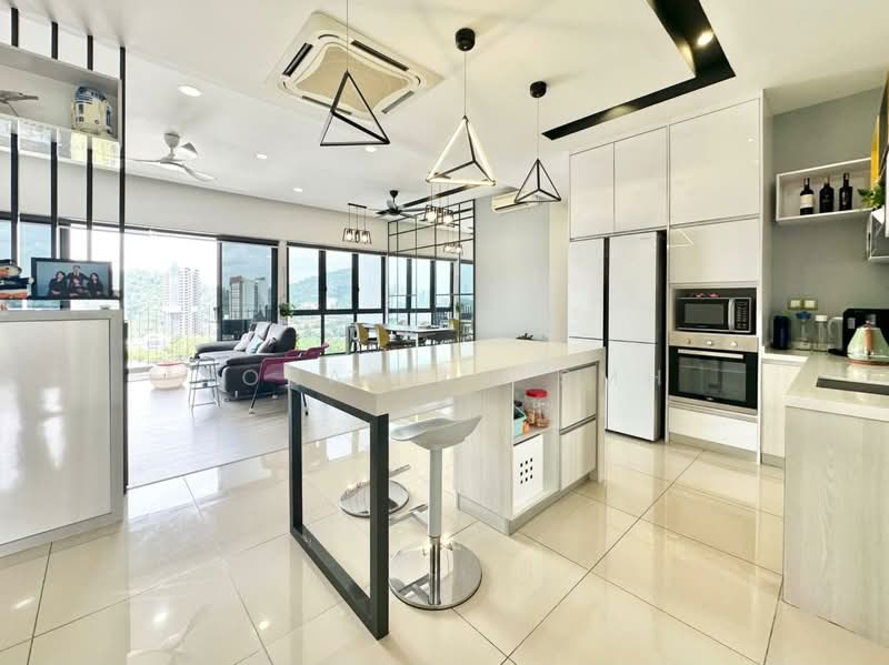 Kondominium untuk Dijual di 16 Quartz Sky Villa - Norafian SMH - Living Room - PropertyGuru.com.my