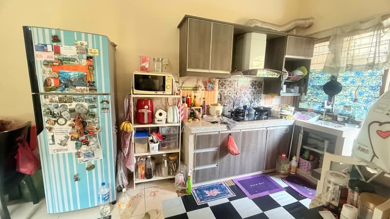 2-storey Terraced House for Sale in Taman Impian Putra (Bangi) - Rosniza Tanidi - Kitchen - PropertyGuru.com.my