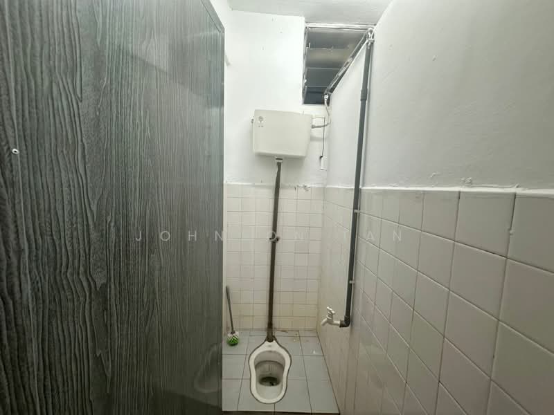 Flat for Rent at Jasa - Johnson Tan - Bathroom - PropertyGuru.com.my