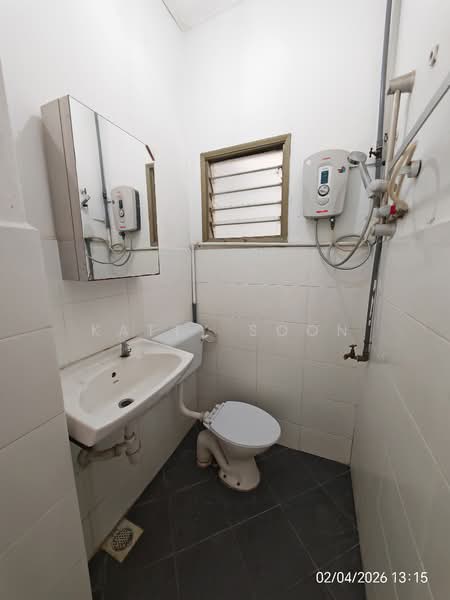 Rumah Bandar untuk Dijual di Ampang (Kuala Lumpur) - Katty Soon - Bathroom - PropertyGuru.com.my