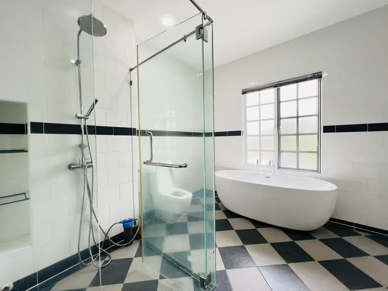 Rumah Teres 2.5 Tingkat untuk Dijual di Cyberjaya (Selangor) - Jared Wong - Bathroom - PropertyGuru.com.my