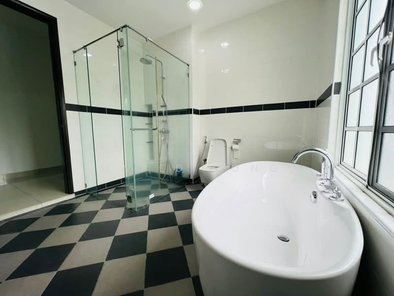 Rumah Teres 2.5 Tingkat untuk Dijual di Cyberjaya (Selangor) - Jared Wong - Bathroom - PropertyGuru.com.my