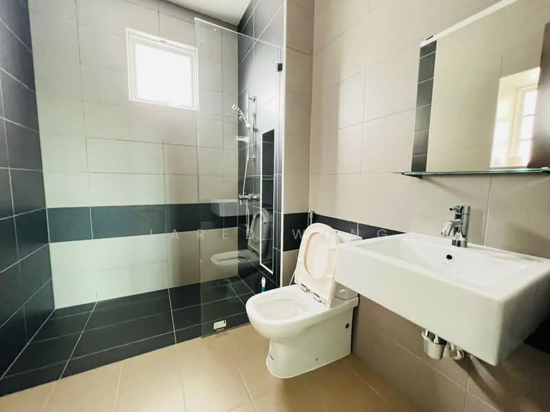 Rumah Teres 2.5 Tingkat untuk Dijual di Cyberjaya (Selangor) - Jared Wong - Bathroom - PropertyGuru.com.my