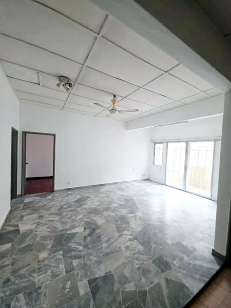 Sri Mahligai untuk Untuk Dijual - RM 520,000, Apr 2026 - Living Room - PropertyGuru.com.my