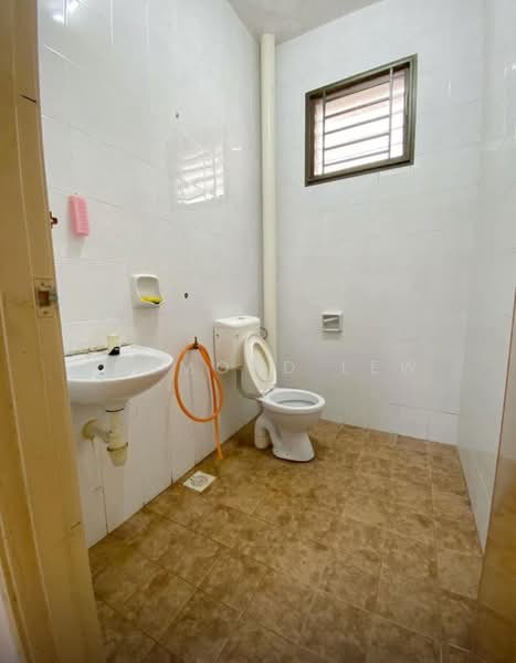 Taman JP Perdana @ Jaya Putra untuk Untuk Dijual - RM 588,000, Apr 2026 - Bathroom - PropertyGuru.com.my