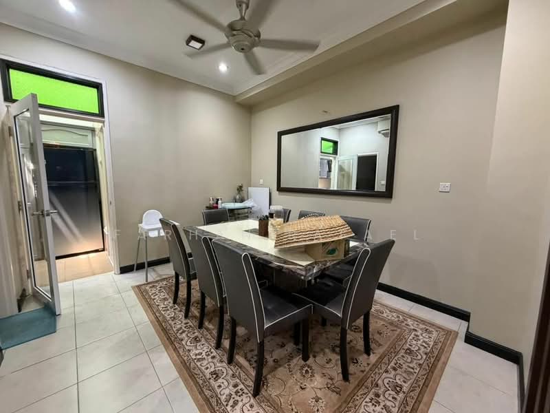 Cluster House for Sale in Sunway Alam Suria (Shah Alam) - Farhan Rafael - Dining Room - PropertyGuru.com.my