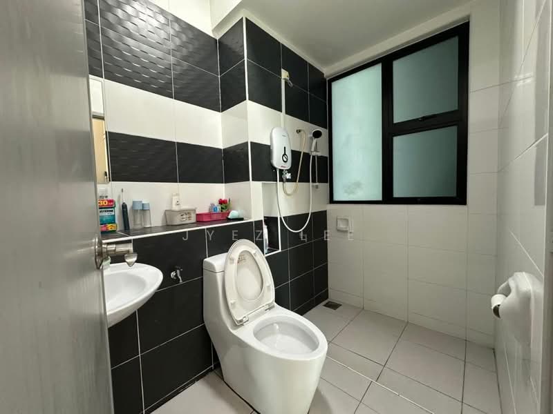 The Sky Executive Suites untuk Untuk Dijual - RM 480,000, Apr 2026 - Bathroom - PropertyGuru.com.my