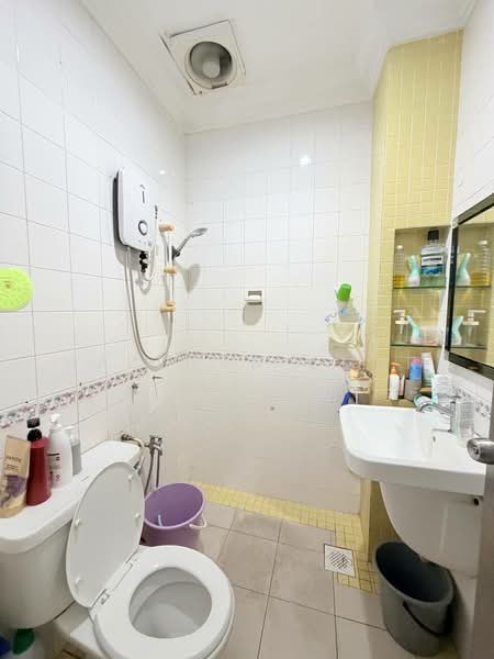Rumah Teres 2 Tingkat untuk Dijual di Bandar Damai Perdana (Cheras) - Hazeman Omar - Bathroom - PropertyGuru.com.my