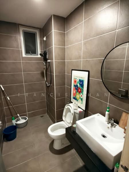 Kondominium untuk Dijual di Orange Regency - Francis Chan - Bathroom - PropertyGuru.com.my