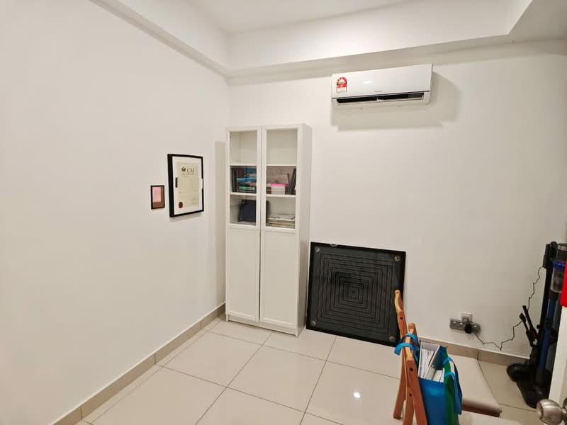 Kondominium untuk Dijual di Orange Regency - Francis Chan - Study - PropertyGuru.com.my