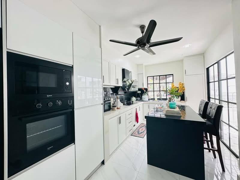 Rumah Berkembar untuk Dijual di Saujana Villa (Kajang) - Nurashekin . - Kitchen - PropertyGuru.com.my