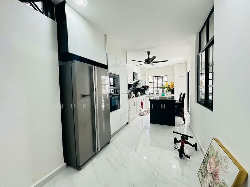 Rumah Berkembar untuk Dijual di Saujana Villa (Kajang) - Nurashekin . - Kitchen - PropertyGuru.com.my