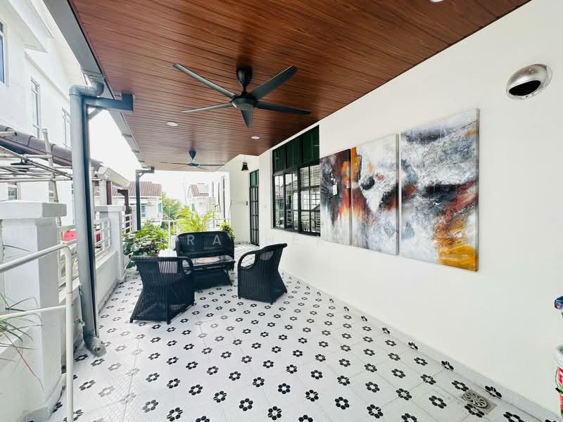 Rumah Berkembar untuk Dijual di Saujana Villa (Kajang) - Nurashekin . - Balcony - PropertyGuru.com.my