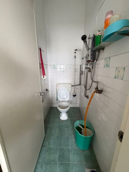 Rumah Teres 2 Tingkat untuk Dijual di Jalan Klang Lama (Old Klang Road) (Kuala Lumpur) - Jayden Yee - Bathroom - PropertyGuru.com.my