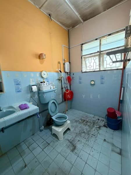 Rumah Teres 2 Tingkat untuk Dijual di Jalan Klang Lama (Old Klang Road) (Kuala Lumpur) - Jayden Yee - Bathroom - PropertyGuru.com.my