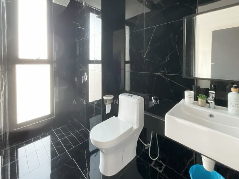 Service Residence for Sale at Urban Suites - Alvin Sim - Bathroom - PropertyGuru.com.my