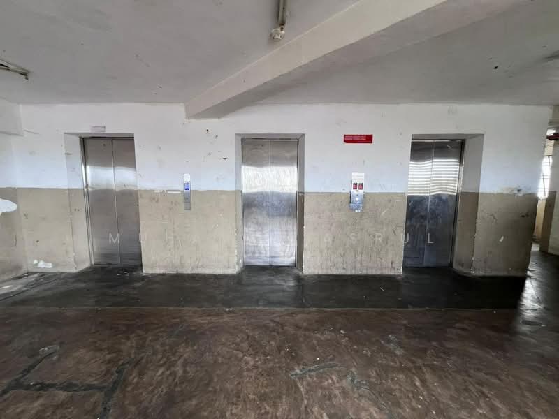 Flat for Sale at Rumah Pangsa Serantau Baru - Muhamad Asrul - Corridor - PropertyGuru.com.my