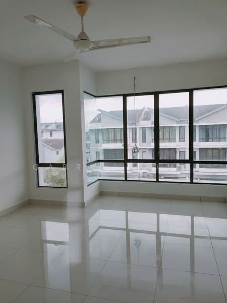 2.5-storey Terraced House for Sale in Taman Putra Impiana (Puchong) - Gabriel Kong - Living Room - PropertyGuru.com.my
