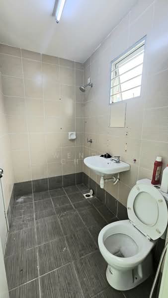 2-storey Terraced House for Sale in TAMAN PUCHONG UTAMA (Puchong) - Wendy Chin - Bathroom - PropertyGuru.com.my