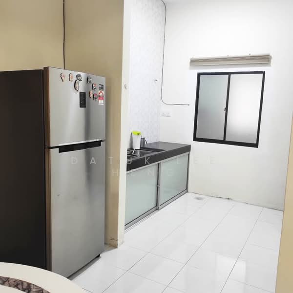 Rumah Teres 2 Tingkat untuk Disewa di Bandar Lahat Baru (Lahat) - Datuk Lee Heng - Kitchen - PropertyGuru.com.my