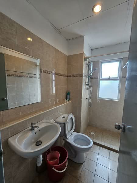 Kondominium untuk Dijual di Kelana Mahkota - Allen Tan - Bathroom - PropertyGuru.com.my