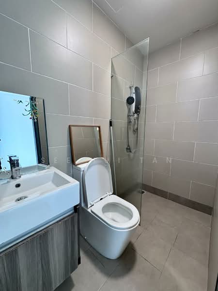 Servis Apartment untuk Disewa di Fortune Centra - See Hui Tan - Bathroom - PropertyGuru.com.my