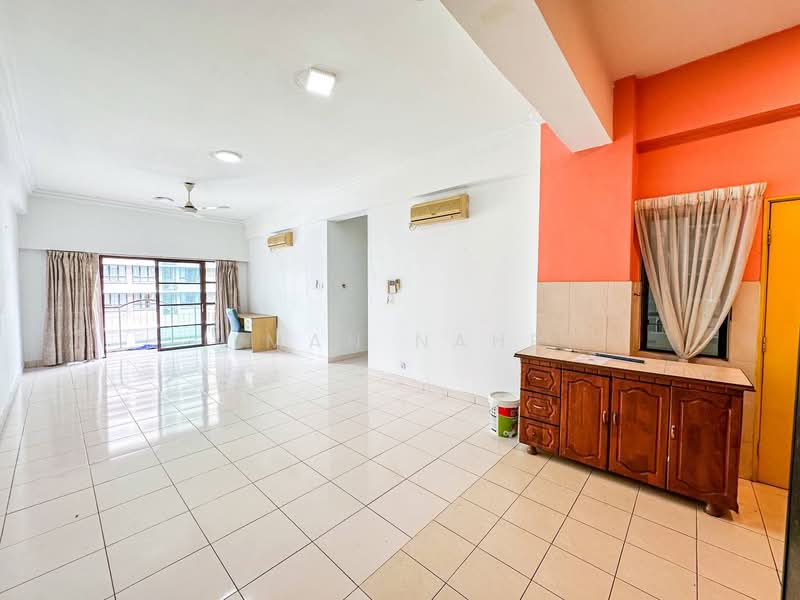 Kondominium untuk Dijual di Hartamas Regency 1 - Ilman Nahri - Living Room - PropertyGuru.com.my
