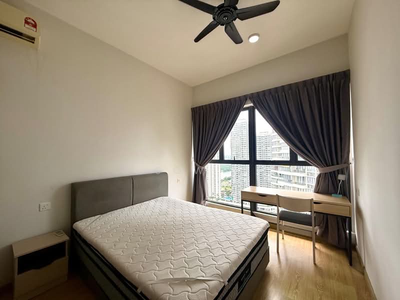 Condominium for Rent at Bay Laurel @ Country Garden Danga Bay - Sow . - Bedroom - PropertyGuru.com.my