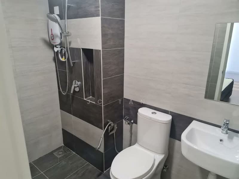 Kondominium untuk Disewa di Aster Residence - JC Tan - Bathroom - PropertyGuru.com.my