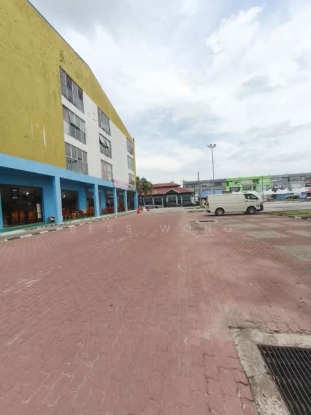 Shop for Sale in Kota Tinggi (Johor) - Bess Wong - Exterior - PropertyGuru.com.my