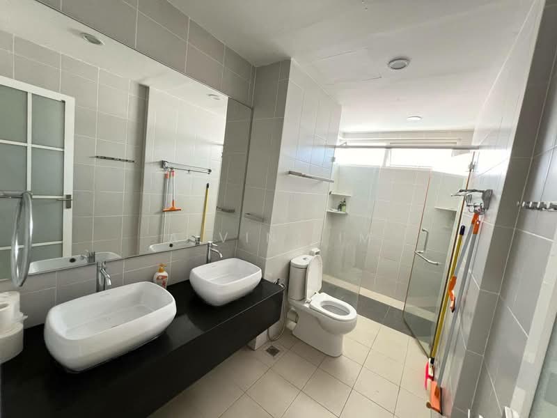 Kondominium untuk Disewa di Fiera Vista - Alvin Sim - Bathroom - PropertyGuru.com.my