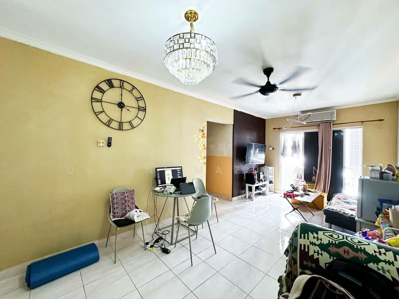 Condominium for Sale at Anggun Puri - Uswani Mazuwan - Living Room - PropertyGuru.com.my