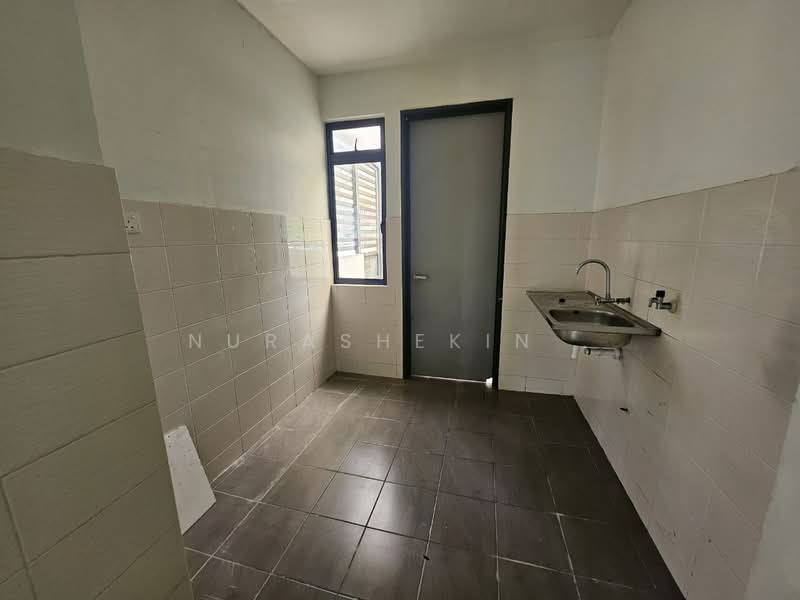 Rumah Teres 2 Tingkat untuk Dijual di Presint 11 (Putrajaya) - Nurashekin . - Kitchen - PropertyGuru.com.my