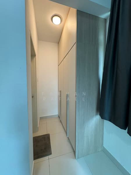 Kondominium untuk Disewa di Flora Rosa - Farhan Rafael - Corridor - PropertyGuru.com.my