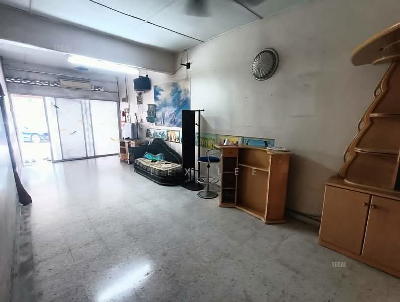 Rumah Teres 1 Tingkat untuk Dijual di Klang (Selangor) - Alex Lee - Living Room - PropertyGuru.com.my
