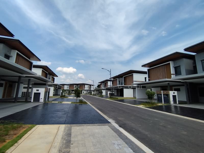 Rumah Berkembar untuk Dijual di Setia Eco Glades (Cyberjaya) - Jeslyn Goh - Exterior - PropertyGuru.com.my