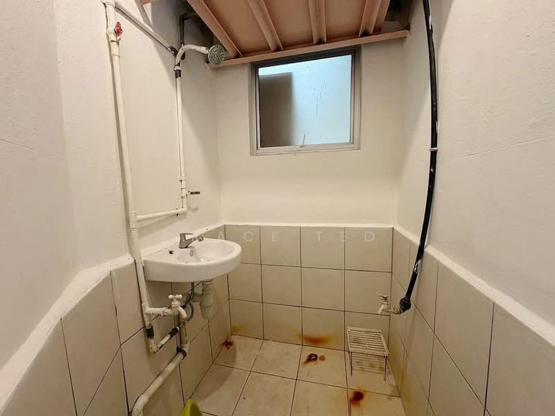 2-storey Terraced House for Sale in Kota Kinabalu (Sabah) - Grace Teo - Bathroom - PropertyGuru.com.my