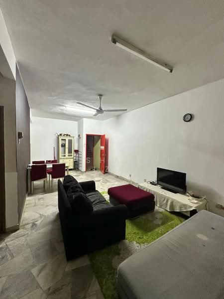 Pangsapuri Opal untuk Untuk Disewa - RM 1,050 /bulan, Apr 2026 - Living Room - PropertyGuru.com.my
