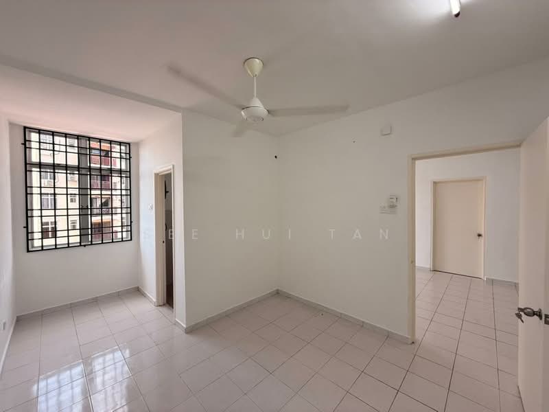 Apartment for Rent at Pangsapuri Sri Astana - See Hui Tan - Interior - PropertyGuru.com.my
