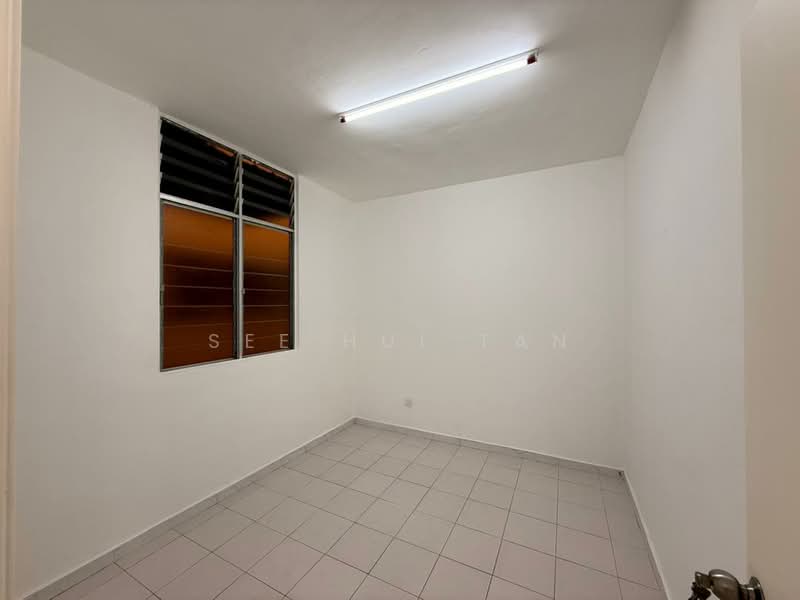 Apartment for Rent at Pangsapuri Sri Astana - See Hui Tan - Interior - PropertyGuru.com.my