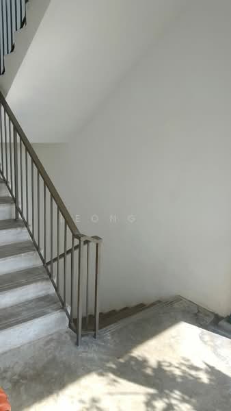 Pangsapuri untuk Dijual di Rifle Court - Leong . - Corridor - PropertyGuru.com.my