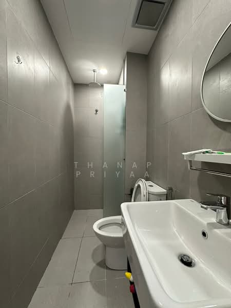 Service Residence for Rent at YOLO Signature Suites - Thanap Priyaa - Bathroom - PropertyGuru.com.my