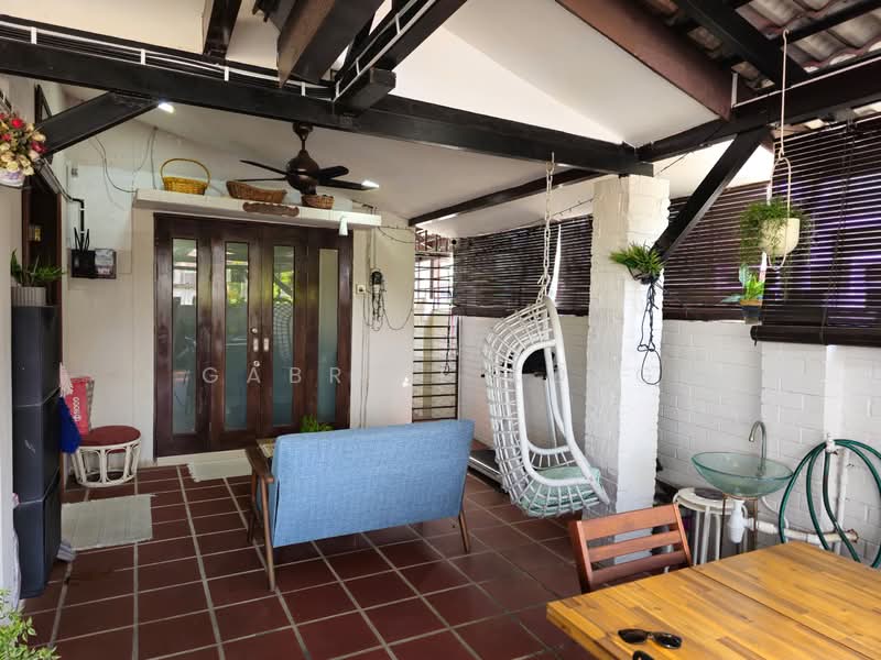 Rumah Teres 2 Tingkat untuk Dijual di Taman Putra Perdana (Puchong) - Gabriel Kong - Balcony - PropertyGuru.com.my