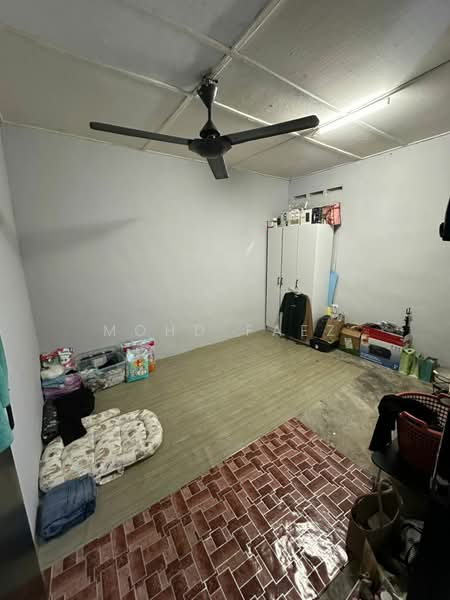 1-storey Terraced House for Sale in Taman Dahlia (Tampoi) - Mohd Faez - Interior - PropertyGuru.com.my
