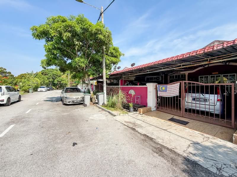Rumah Teres 1 Tingkat untuk Dijual di Nilai (Negeri Sembilan) - Azizirrahim . - Exterior - PropertyGuru.com.my