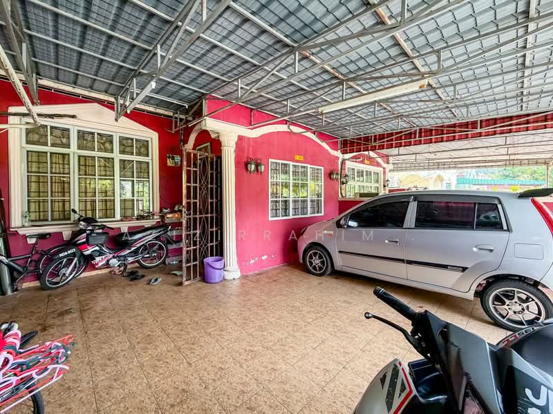 Rumah Teres 1 Tingkat untuk Dijual di Nilai (Negeri Sembilan) - Azizirrahim . - Exterior - PropertyGuru.com.my