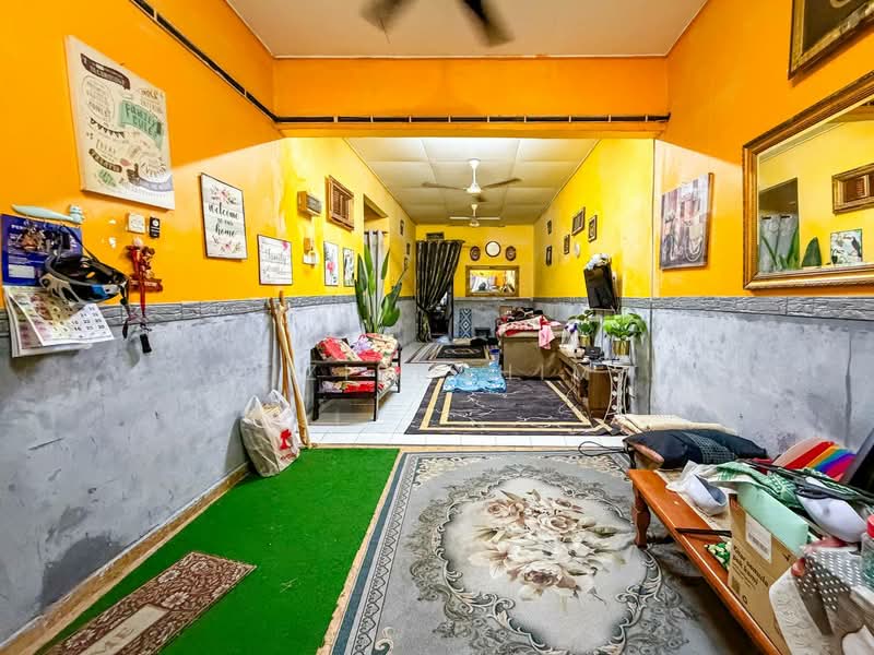 Rumah Teres 1 Tingkat untuk Dijual di Nilai (Negeri Sembilan) - Azizirrahim . - Living Room - PropertyGuru.com.my